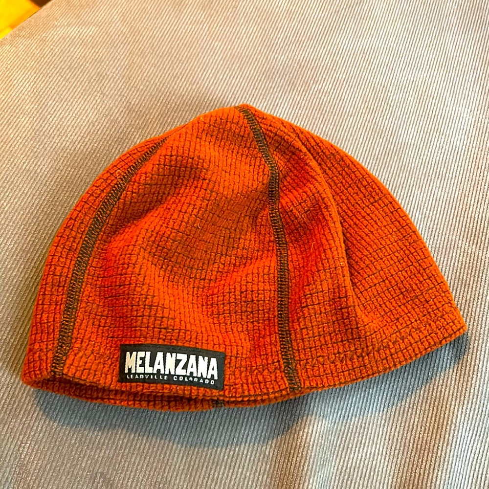 Melanzana micro grid beanie/hat